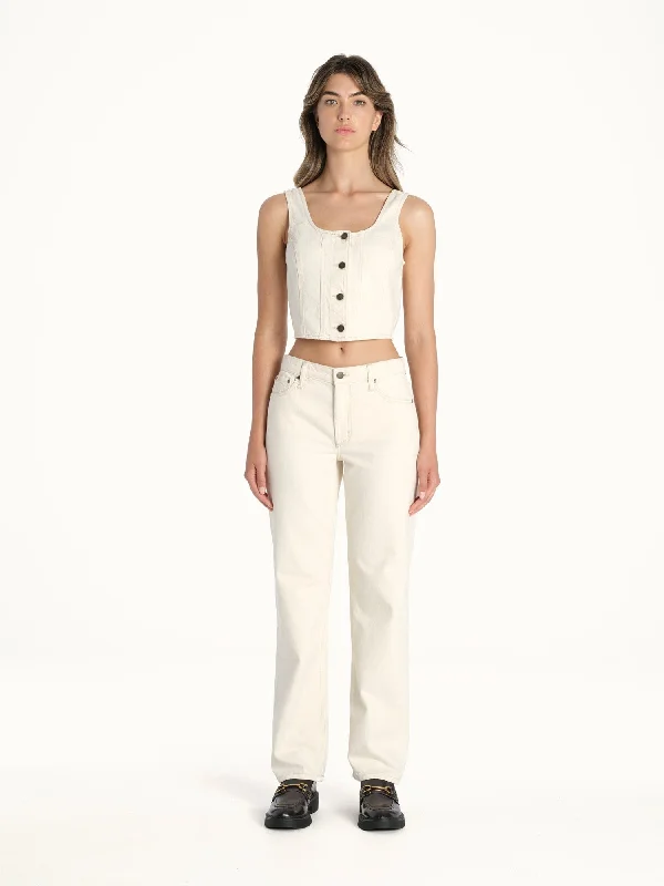 Versatile fashion for every type of woman   Daria Jean Sesame