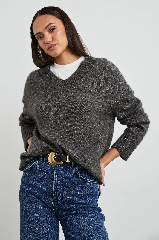 Refresh your wardrobe with stylish women’s outfits   GISELLA SWEATER - THUNDER